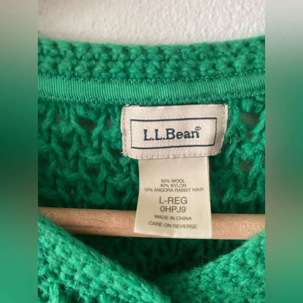 L.Bean women's crochet button-front wool blend cardigan in green size L pristine